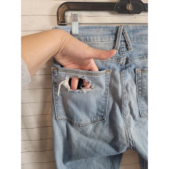 GOOD AMERICAN GOOD WAIST LIGHT WASH JEANS, SZ 6/28 - Picture 10 of 14